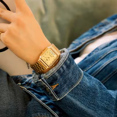 Relogio Casio Vintage Dourado Anadigi AQ-230GA-9DMQ Unissex - Imagem 2